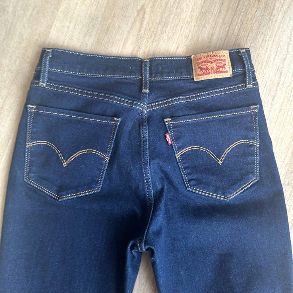 Women’s Levi’s 724 High Rise Straight leg Size 29